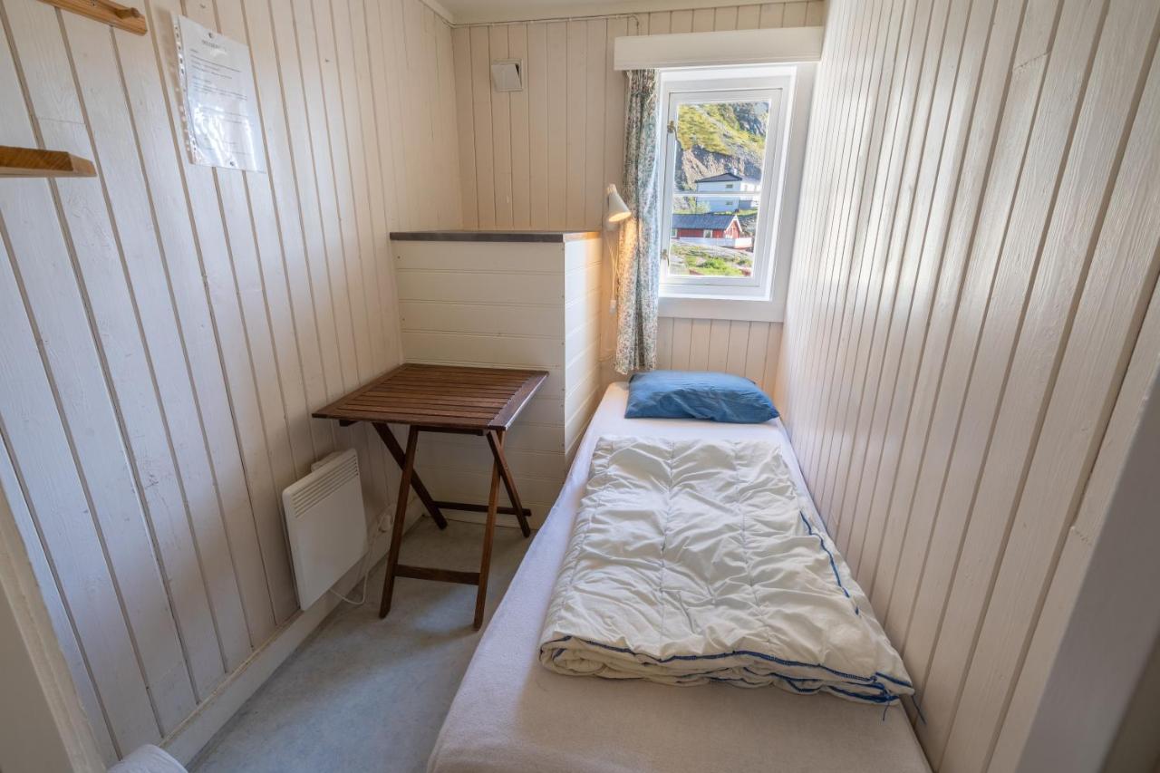 Å Lofoten A Hi Hostel מראה חיצוני תמונה