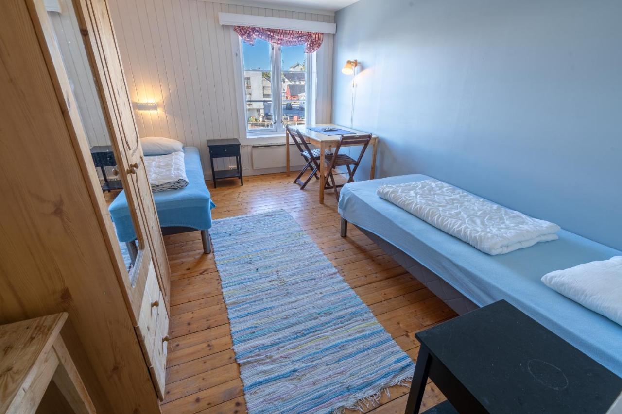 Å Lofoten A Hi Hostel מראה חיצוני תמונה